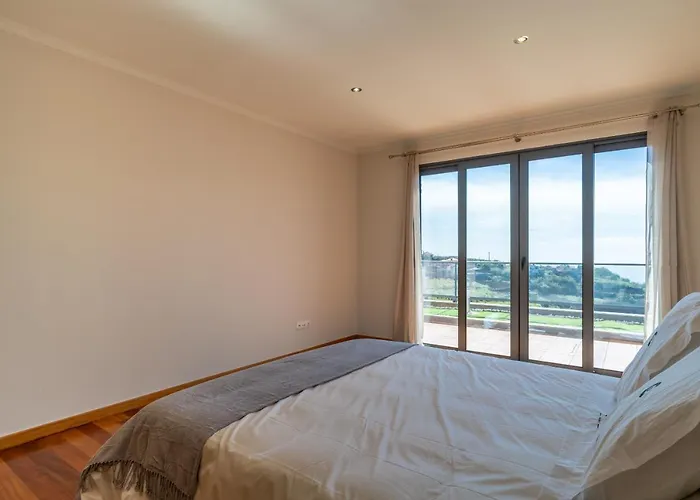 Views Ferienhaus Canhas